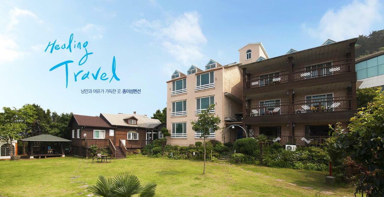 Tongyeong Paper Island Pension Exterior photo