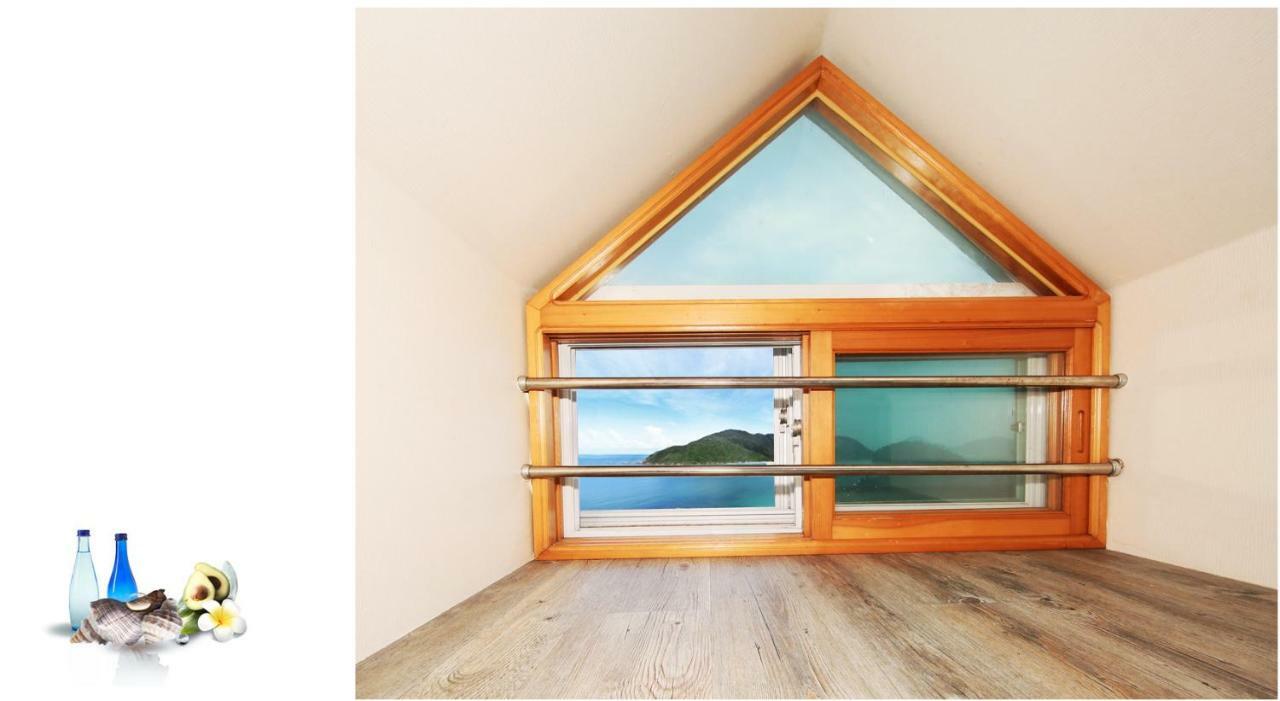 Tongyeong Paper Island Pension Exterior photo